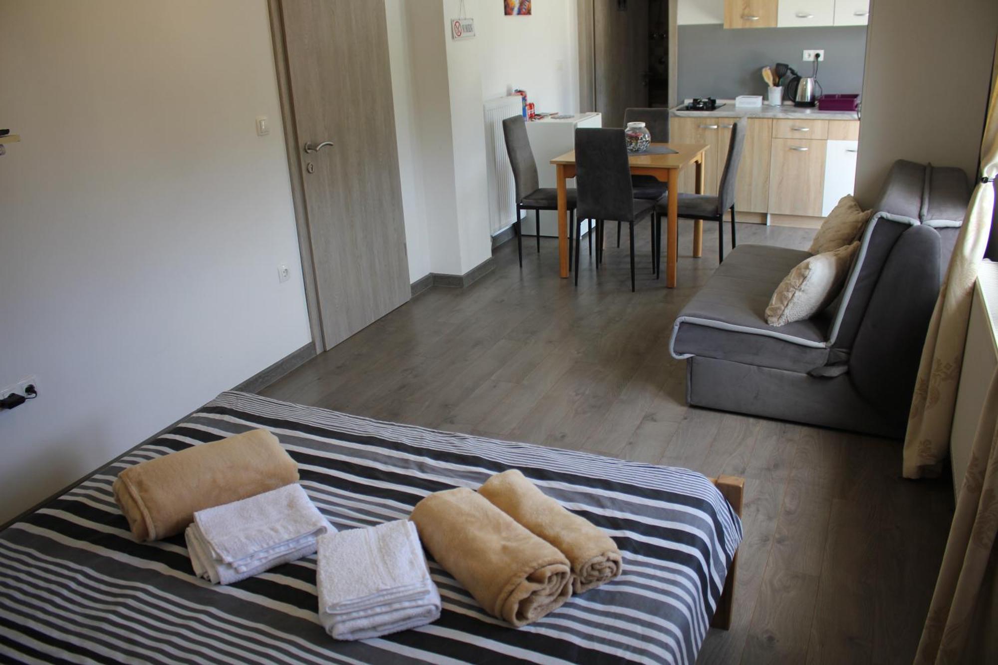 Studio Apartments Adian Korenica Zimmer foto